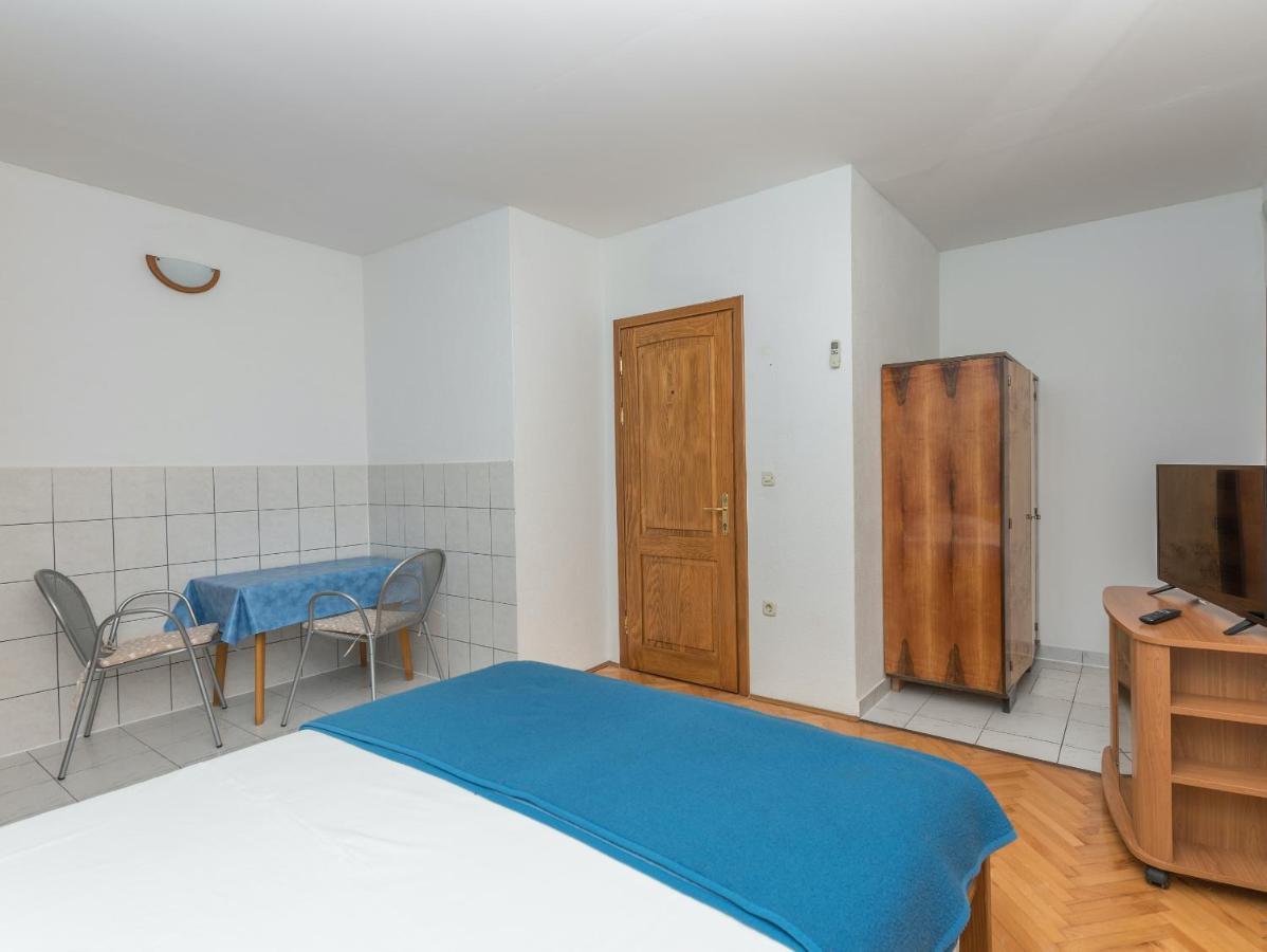 Petracie Drvenik (Split-Dalmatia)