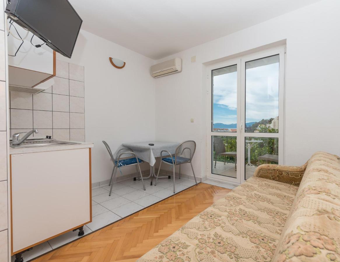 Petracie Apartment