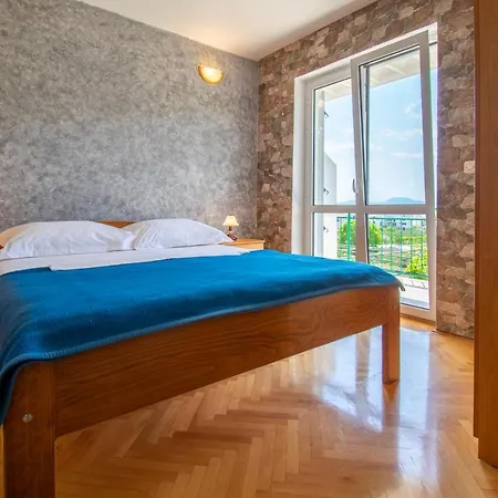 Apartmani Petracie Drvenik  Esterno foto