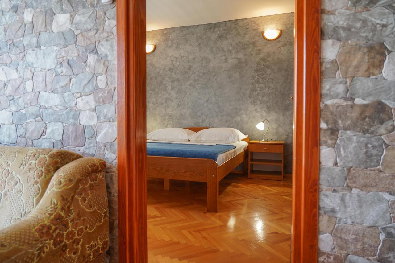 Petracie Drvenik (Split-Dalmatia)